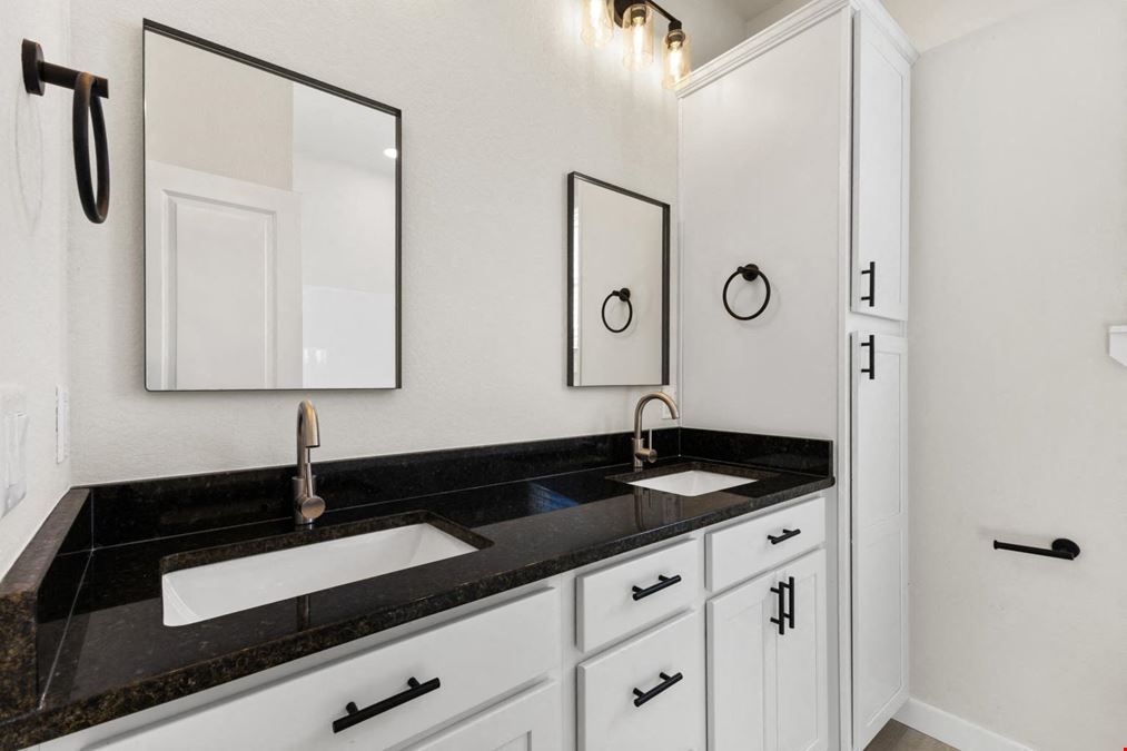 6 Unit Duplex Package in Brenham