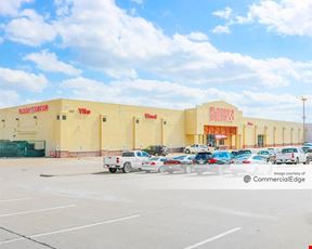 Mesquite Town Center Plaza - 1330 North Town East Blvd