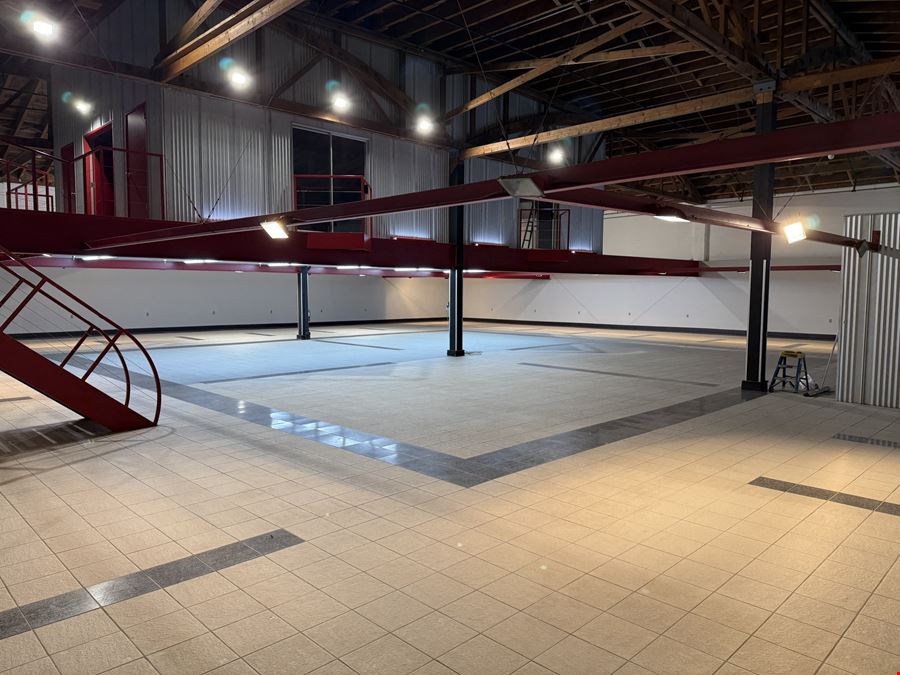Unique SE Portland Warehouse with Wash Bay