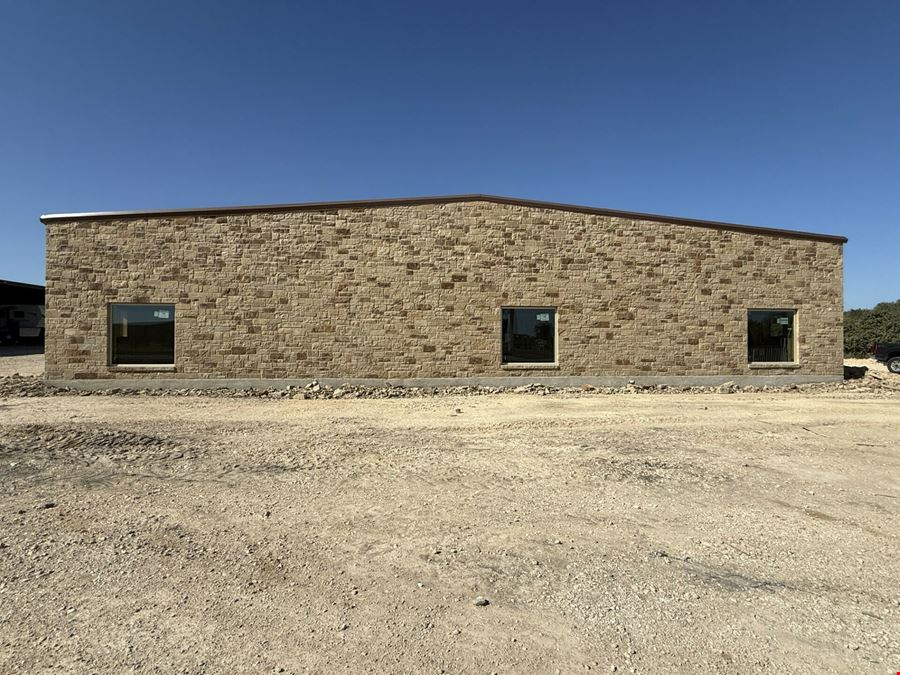 7990 Old Bastrop Rd - D&R Business Complex