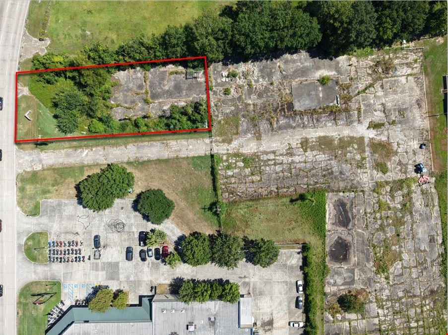 Retail Pad on High Profile Siegen Lane
