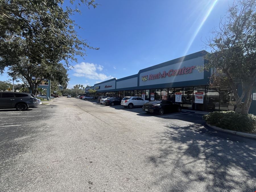 Central Plaza Shopping Center