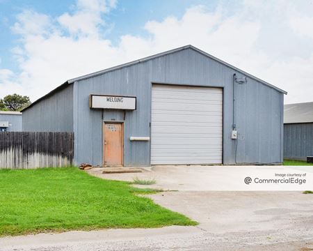 Preview of commercial space at 208 Valley Lane