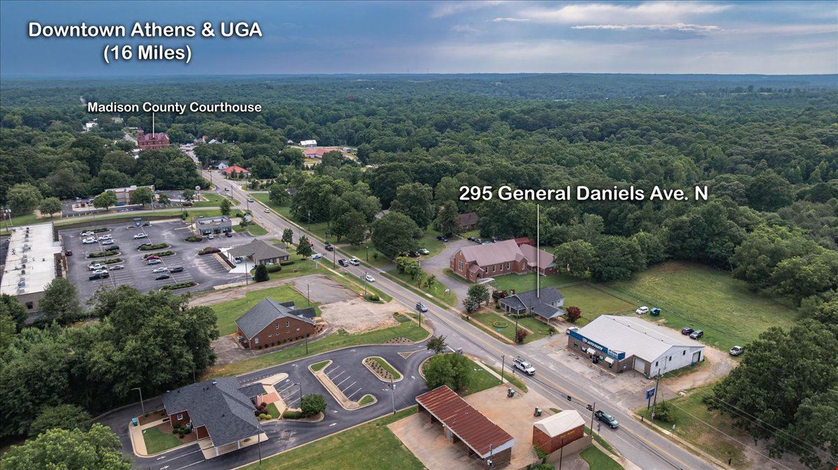 295 General Daniel Ave N