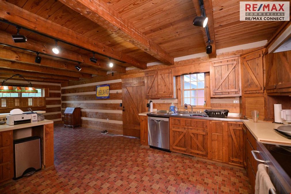 17466 Benns Church - Cottage Building Lease Listing