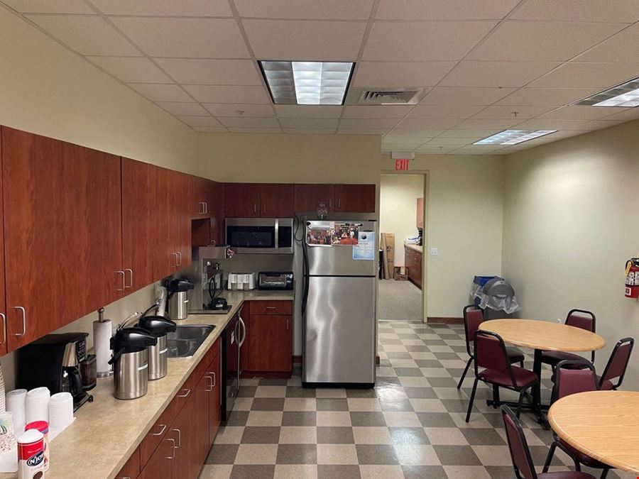 12,500 SF, newly renovated, mixed- use- office/ retail