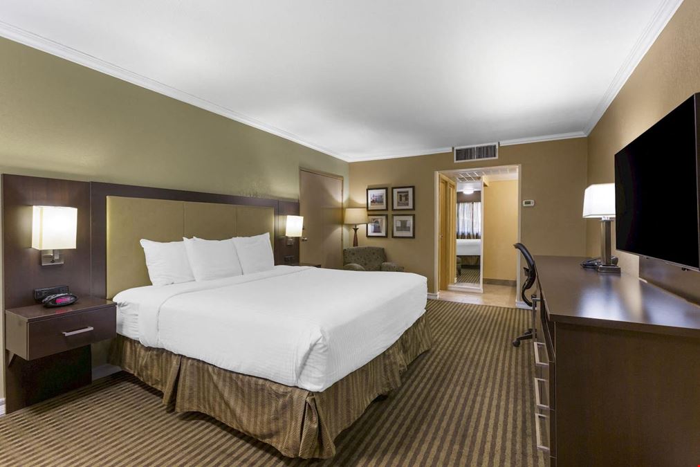 Best Western Royal Sun Inn & Suites