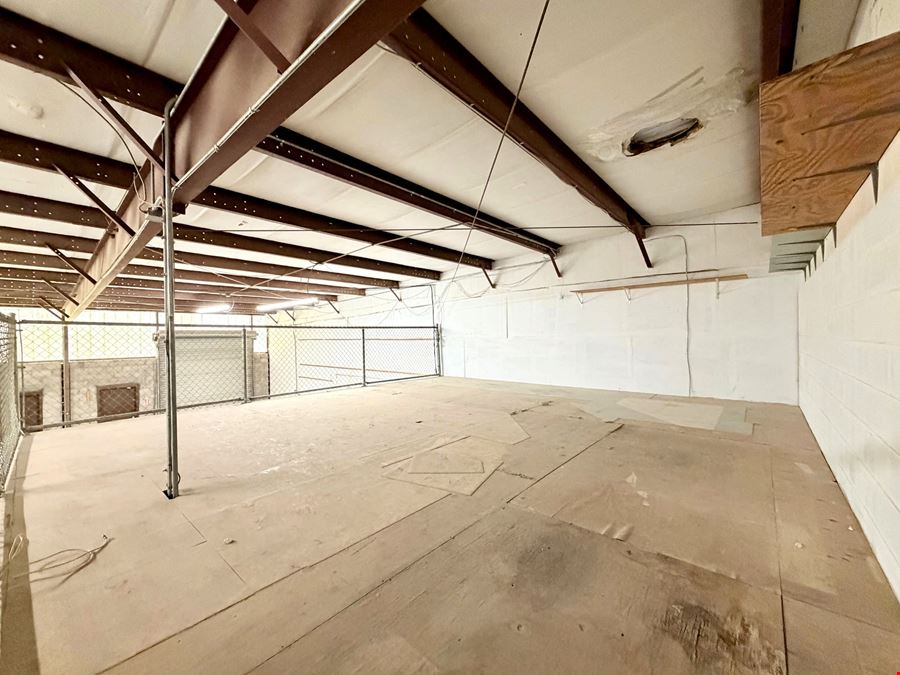 Lakeland Small Bay Industrial | For Lease