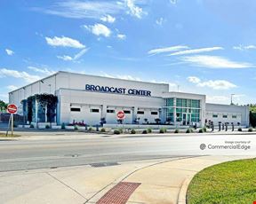 2824 Palm Beach Blvd
