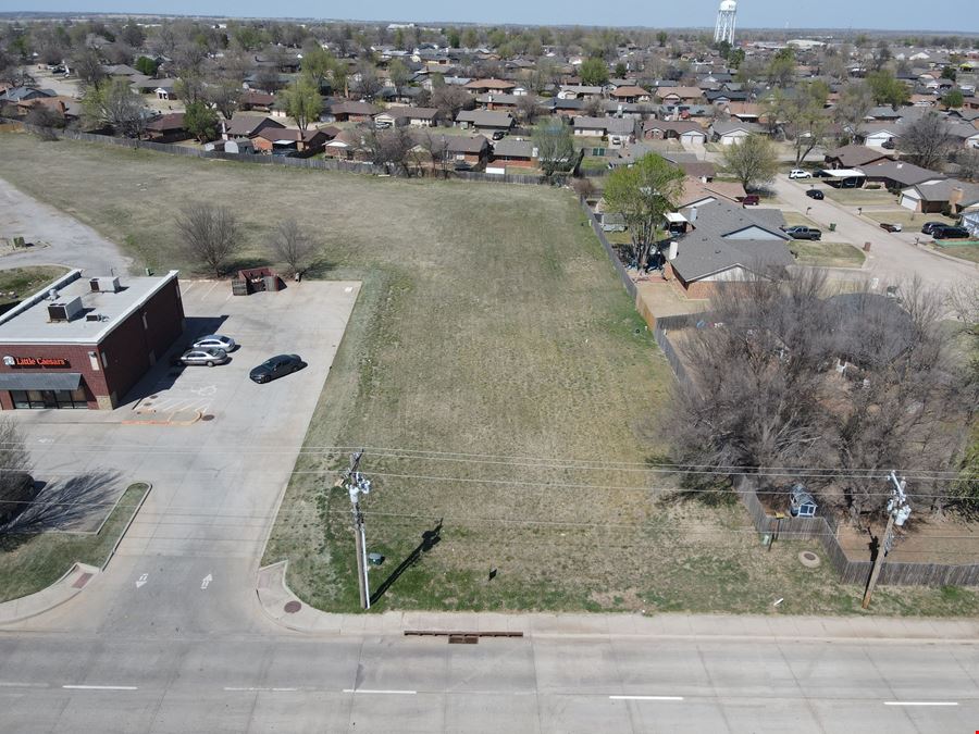 1225 East Vandament Avenue