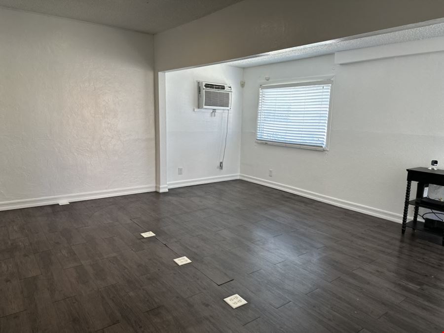 1255 W Baseline St