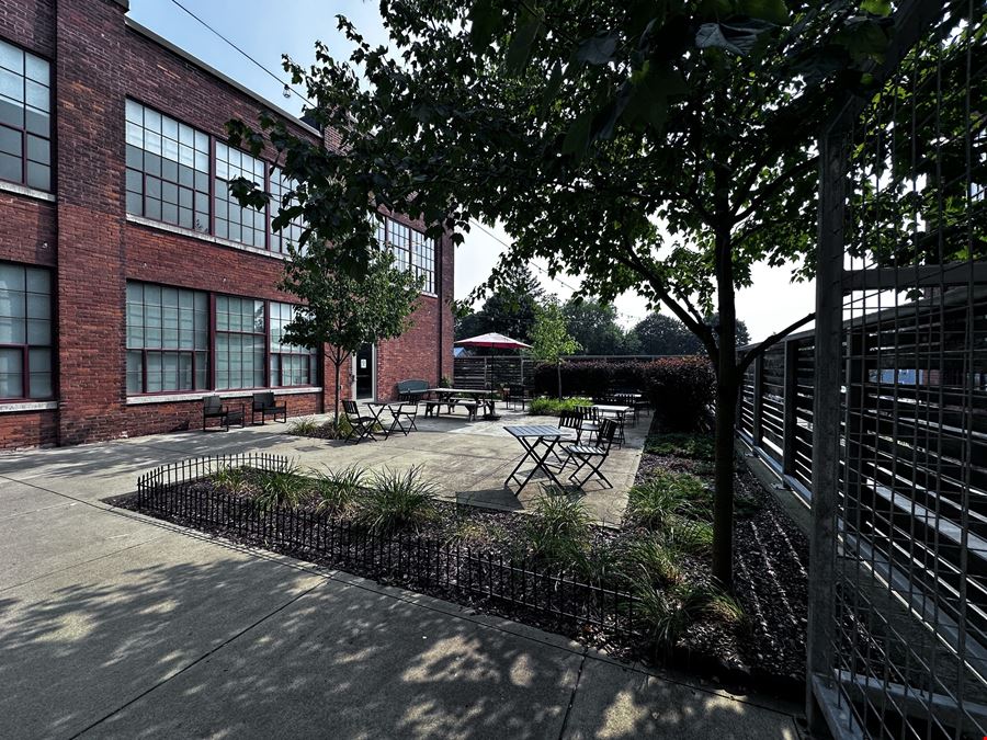 Crescent Commons