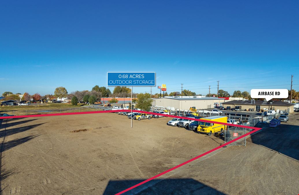 Income Producing Small-Bay Industrial With Storage Units & Secured Yard