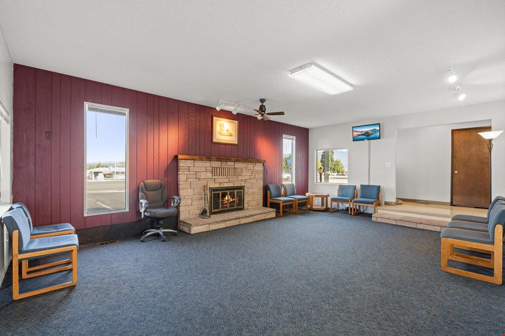 1777 Williams Hwy