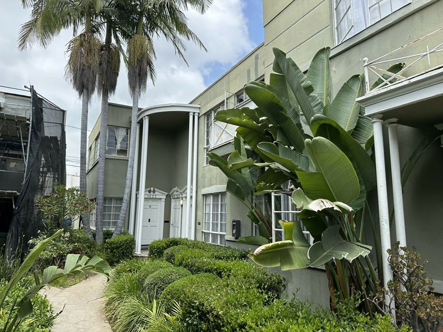 The Hillhurst Avenue Residences