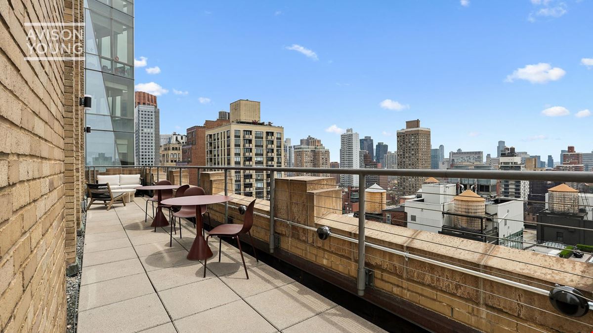 386 Park Ave South