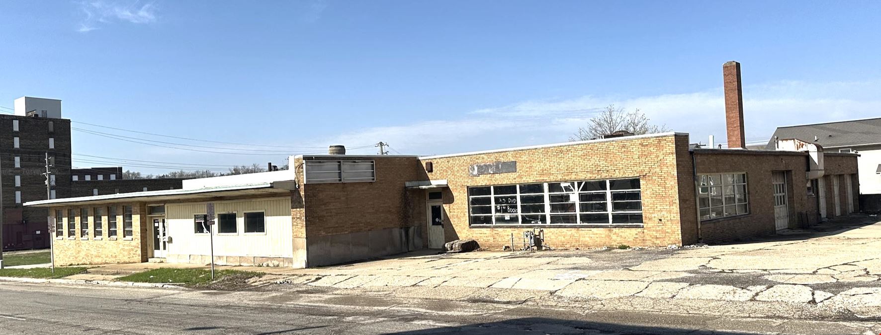 305 South Center Street
