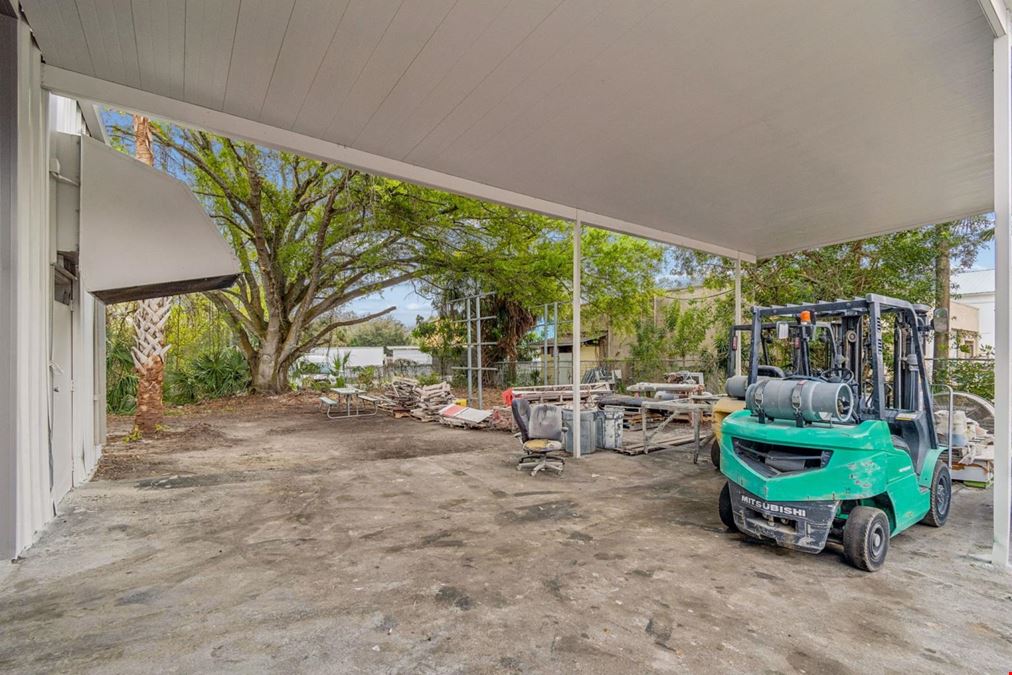 1060 Harbor Lake Dr