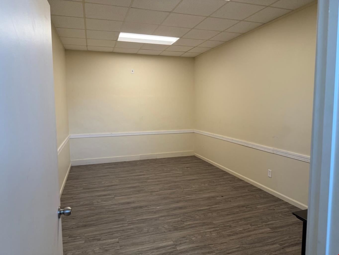 515 Roswell St – 3,125 SF Office Near Marietta Square