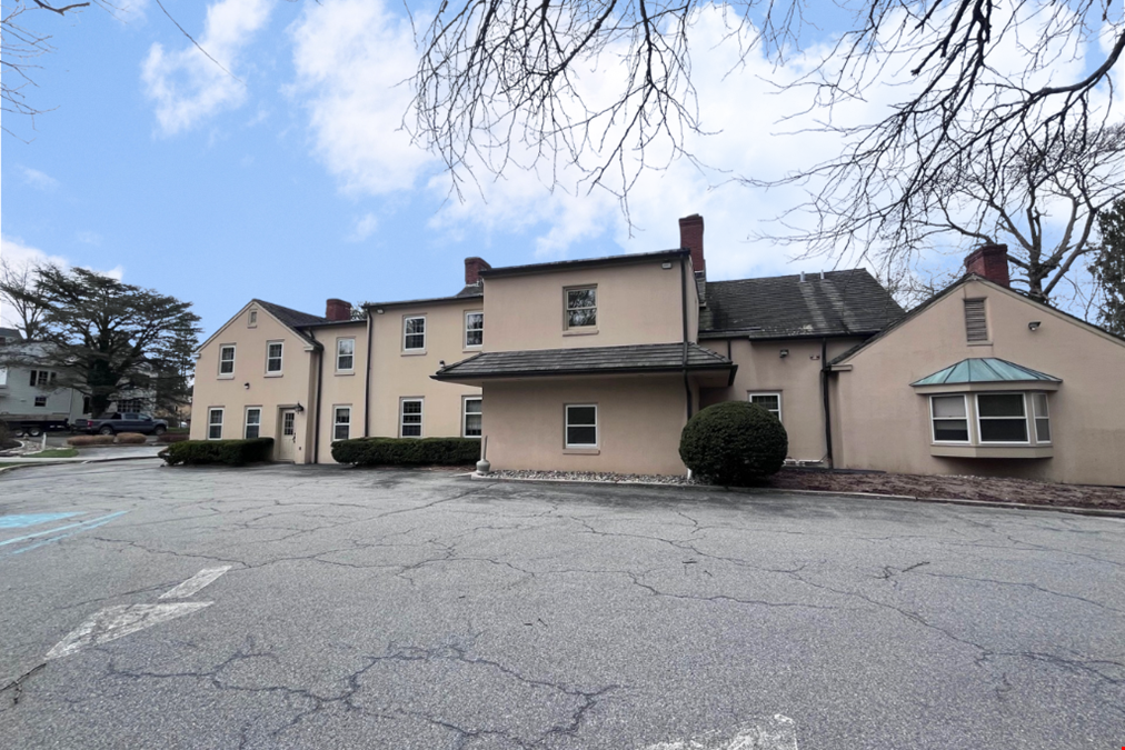 5811 Kennett Pike