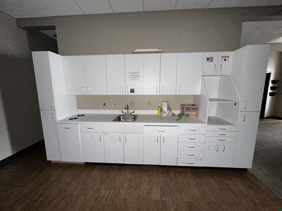 2140 W Kimberly Rd, Suite 8