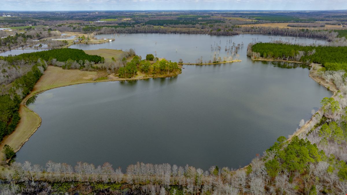 Hartford Lake Fishing & Hunting with House