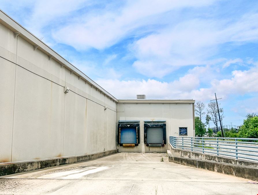 54,375 SF Big Box Retail with Dock-Highs in Power Center