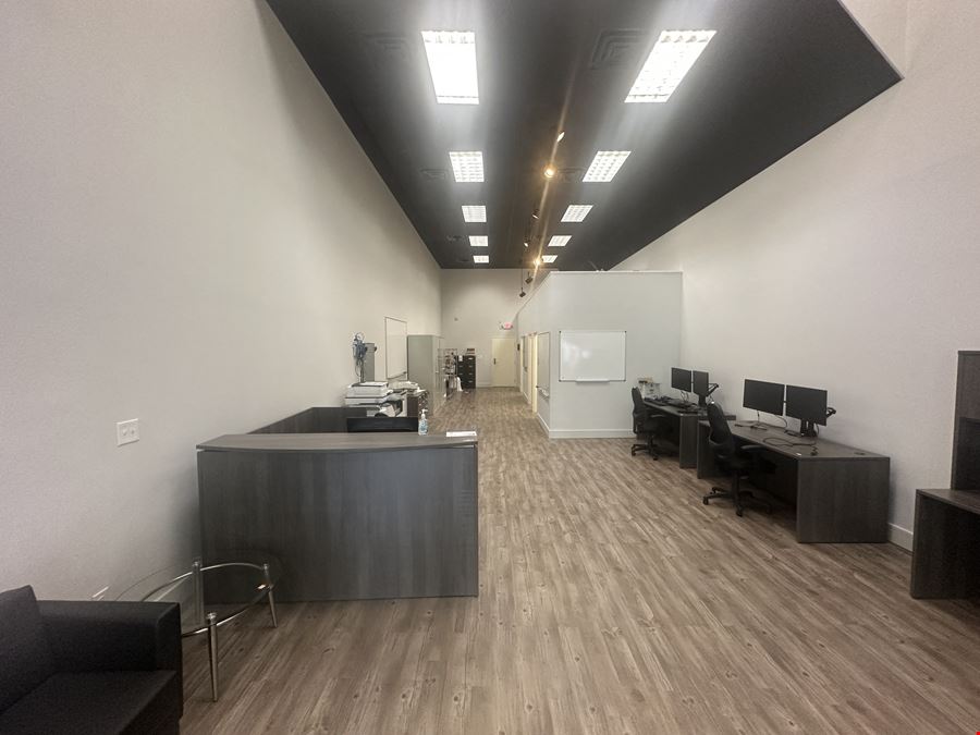 Downtown Pensacola Retail Space for Lease