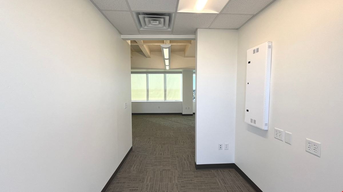 350 W 16th St, 2 Suites Available