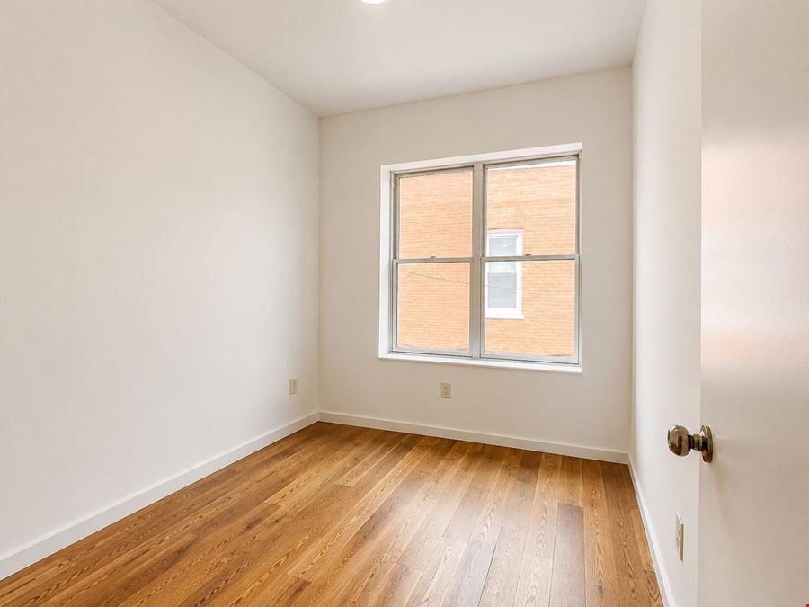 85 Rockaway Ave