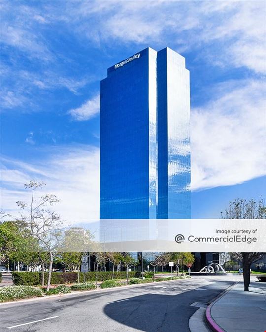 Topa Financial Plaza - 300 Esplanade Drive