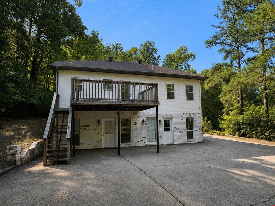 ±1,968 SF Freestanding Office Building for Sale in Pelham