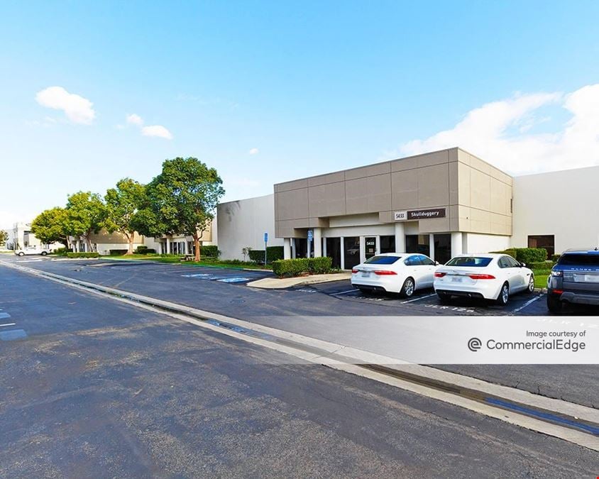 Canyon Commerce Center