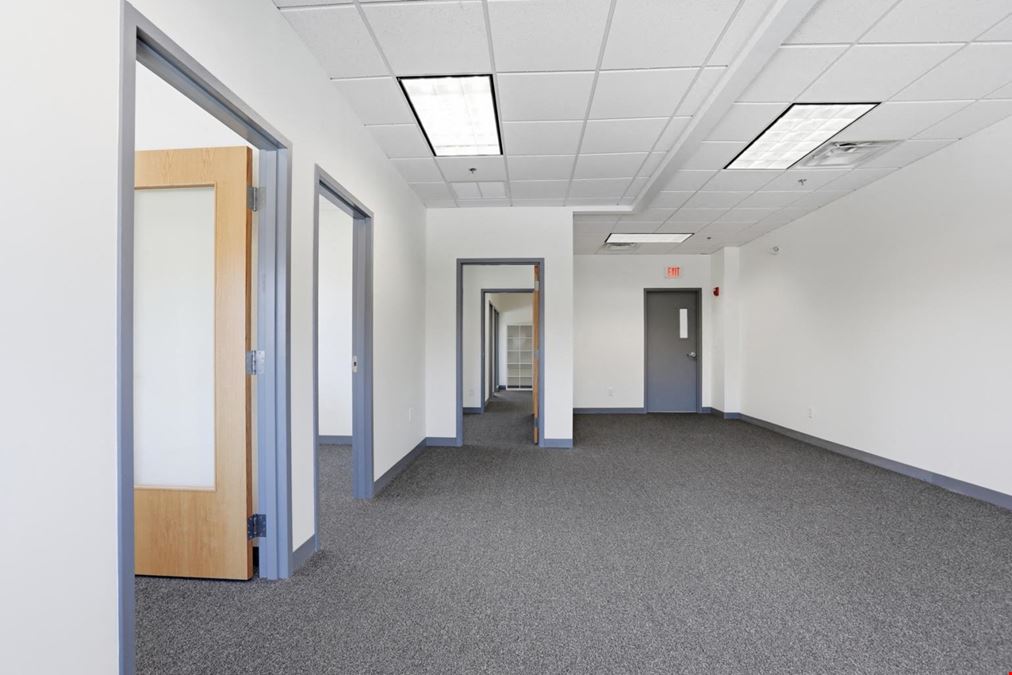 3,700sf Professional Office Suite for Lease in Rowley, MA