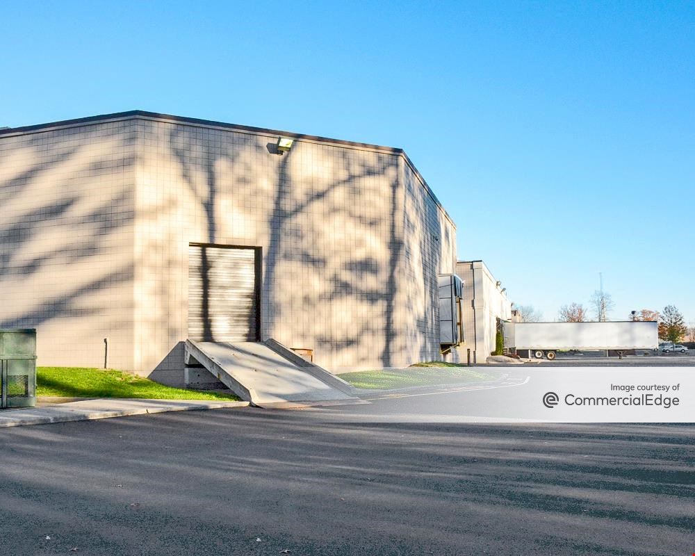 21-25 Riverside Drive