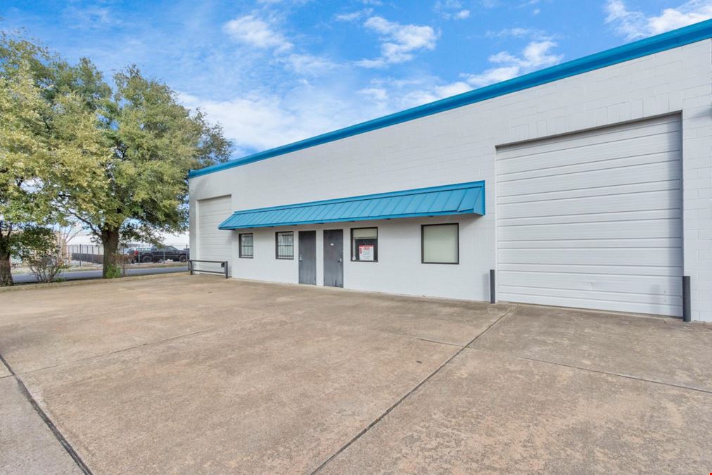 Royaltonwarehouse LLC