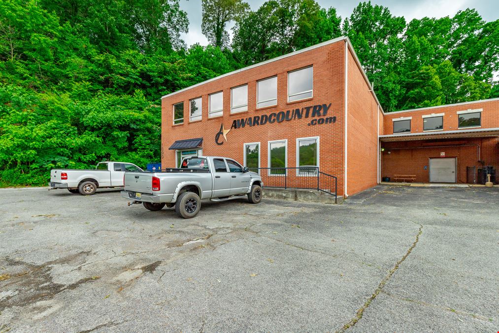 Industrial Flex Space/Retail (Over 27,000 SF) on Corner Lot