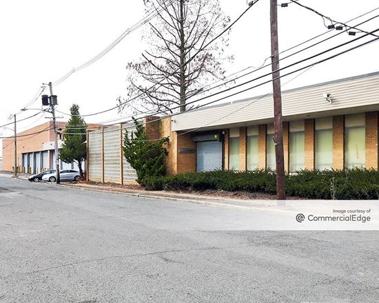 Preview of Industrial space for Rent at 673 South 21st Street