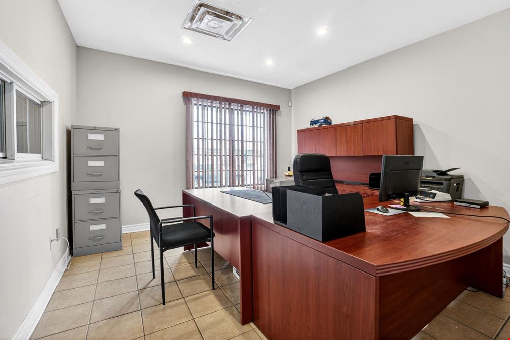 2082 avenue Chartier