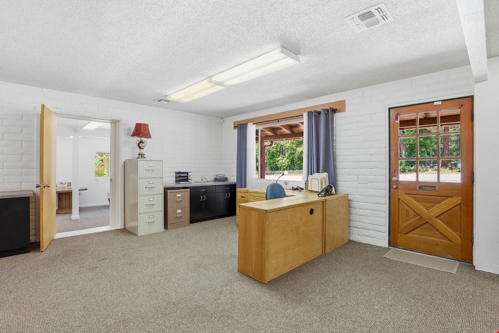 1389 E Christopher Creek Loop