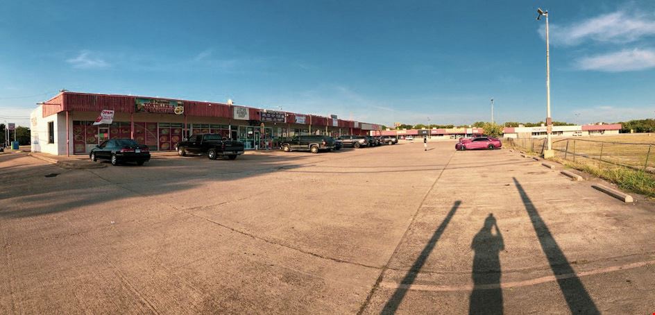 Marshall Plaza