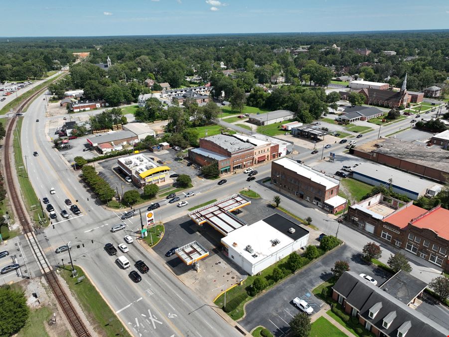 Downtown Clinton - Owner User/Value Add