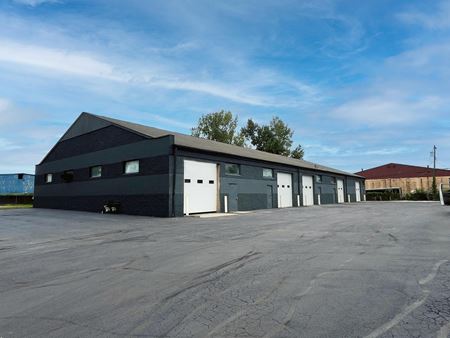 Preview of commercial space at 3061-3069 Lamb Avenue