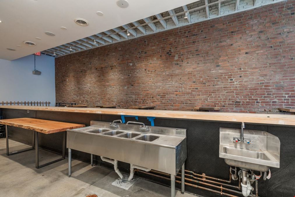 Turnkey Café/Restaurant Opportunity – 3137 Olive