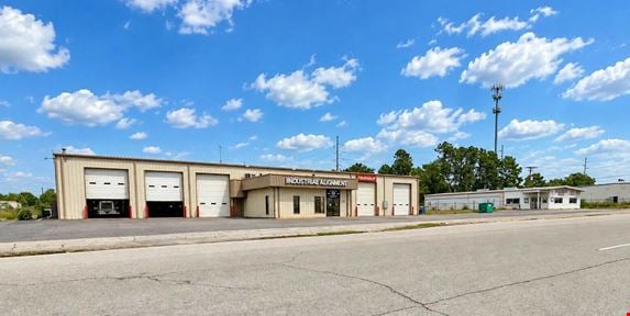 Industrial Service & Distribution Facility