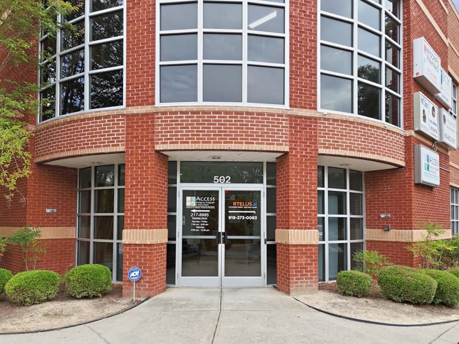 3 Suites at 502 McKnight Drive