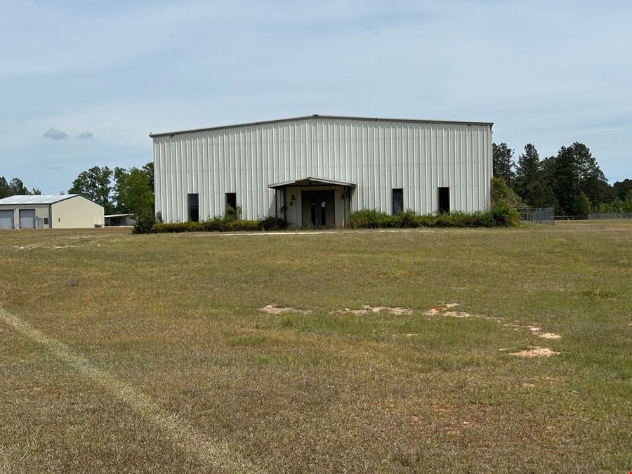 8,100 sq. ft. Office / Warehouse Building on 3.53 Acres