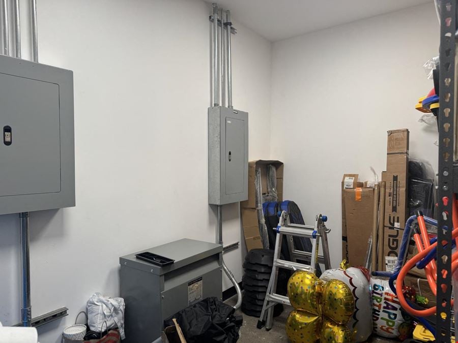 600 Lairport St Sublease