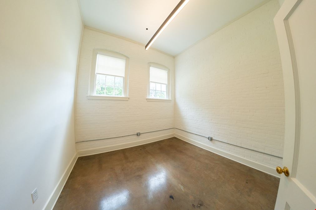 1st Floor of 302 Willard St