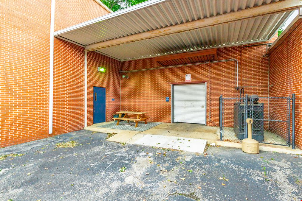 Industrial Flex Space/Retail (Over 27,000 SF) on Corner Lot